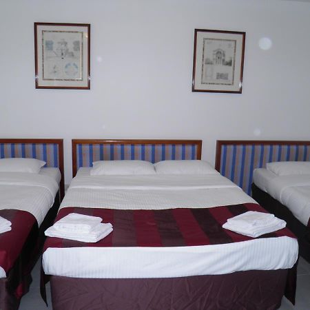 Holidays Hostel Midi Saint-Gilles 外观 照片
