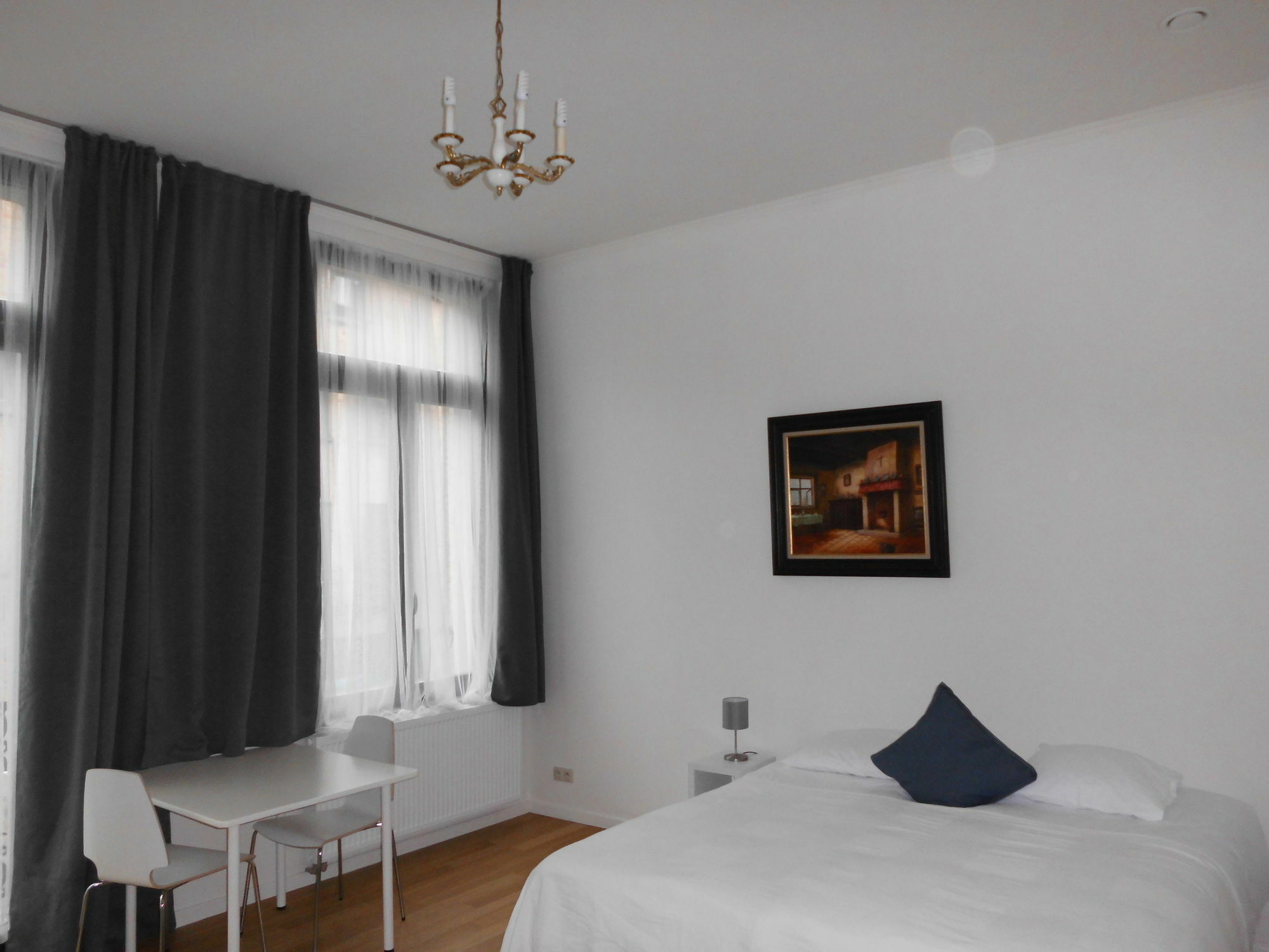 Holidays Hostel Midi Saint-Gilles 外观 照片